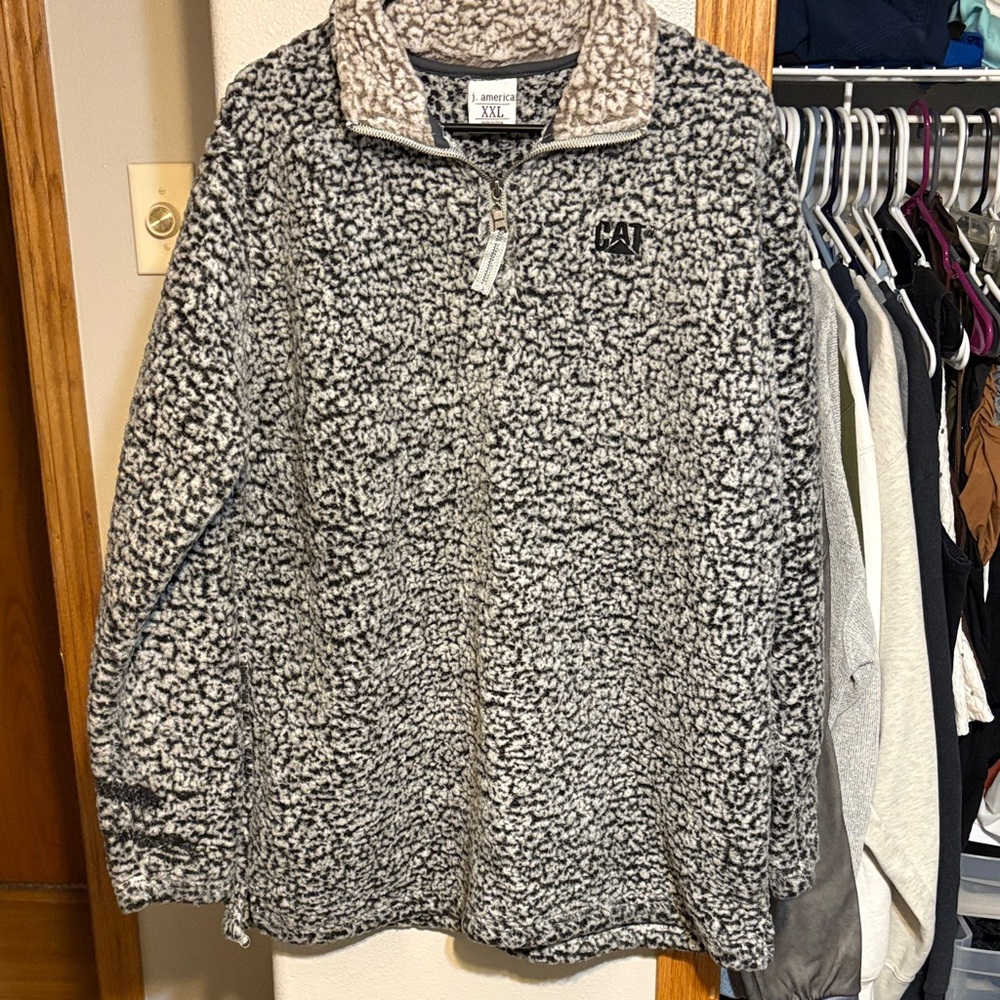 Men's Gray Fleece Sweater